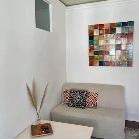 2 Bdrms Near Lx Factory Free Parking Apartment Lisbon