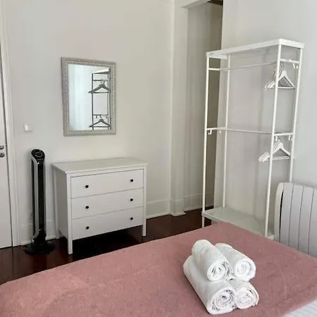 2 Bdrms Near Lx Factory Free Parking * Lisbon