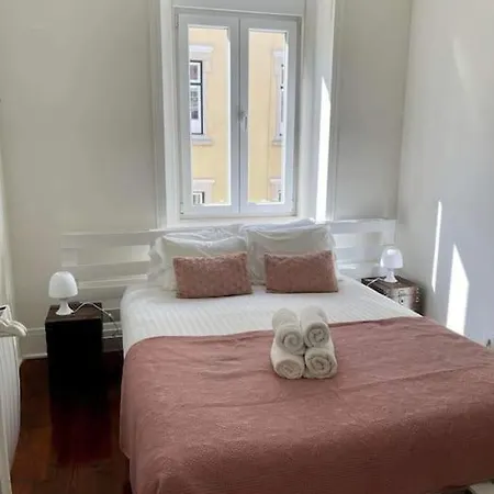 Apartment 2 Bdrms Near Lx Factory Free Parking Lisbon