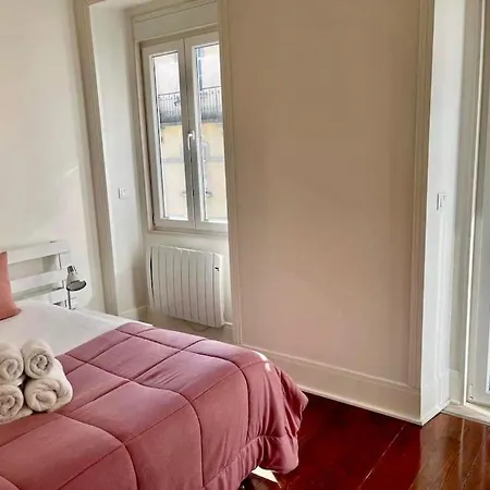 Apartment 2 Bdrms Near Lx Factory Free Parking *