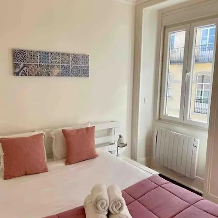 2 Bdrms Near Lx Factory Free Parking *